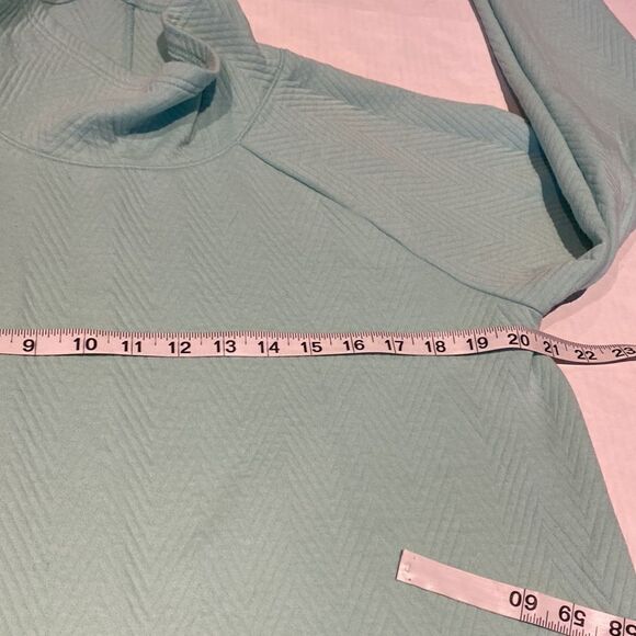 Mint green colored Textured tel gear pullover top with cowl neck size med - Picture 7 of 8